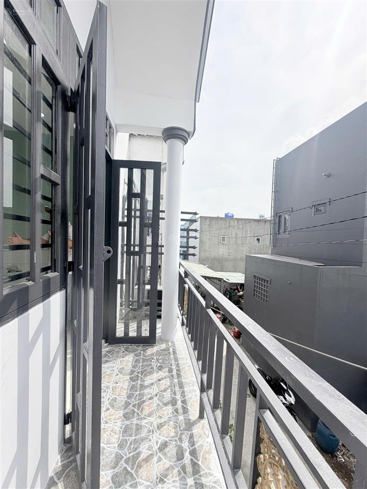 Chính chủ cần bán gấp nhà 2pn gần vingroup hóc môn giá 985tr