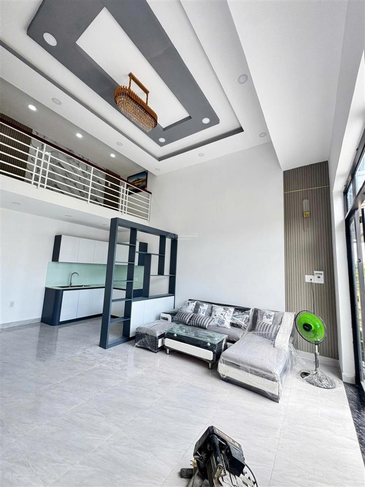 Chủ gửi bán gấp nhà full nội thất gần vingroup hóc môn shr ngân hàng hỗ trợ 50%