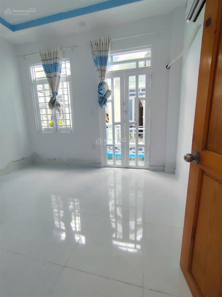 Chính chủ gửi bán nhà mới gần cầu lớn hóc môn giá chỉ 855 triệu