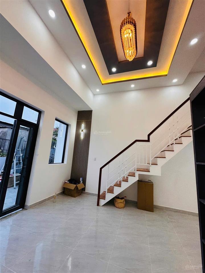 Nhà shr gần mặt tiền đường 824 kdc đông đúc dt 5x17=85m2 full thổ cư có hỗ trợ bank