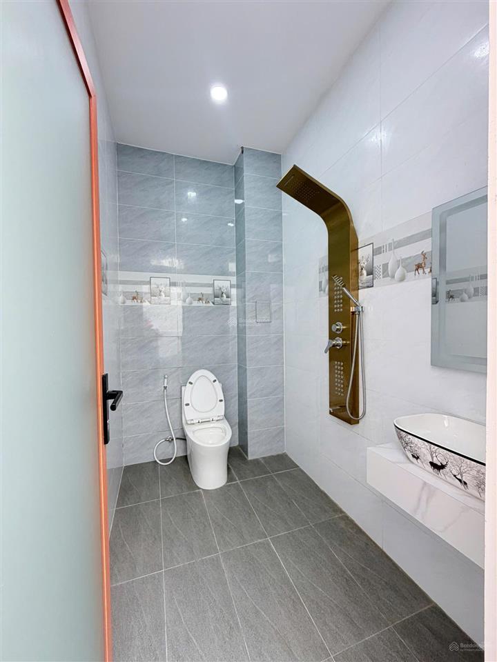 Chính chủ cần bán gấp nhà đẹp 5x25, ô tô ngủ trong nhà