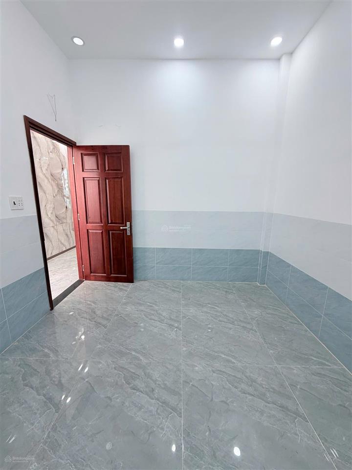 Chính chủ cần bán gấp nhà đẹp 5x25, ô tô ngủ trong nhà