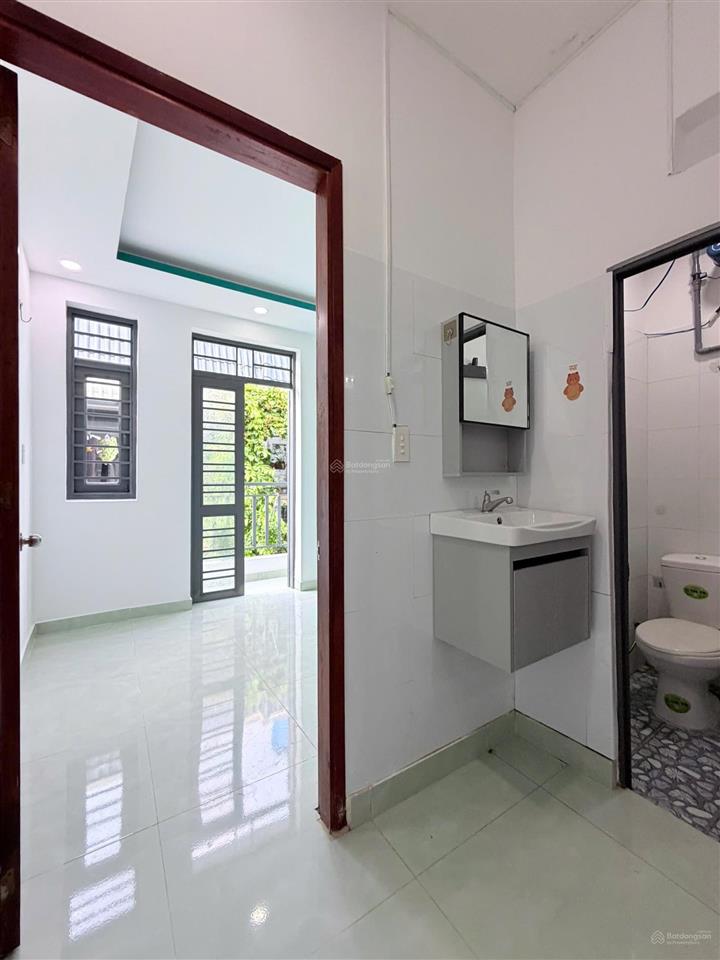 *chính chủ bán gấp nhà đẹp gần cầu lớn hóc môn** **chỉ 795 triệu bao hết thuế phí ra sổ**