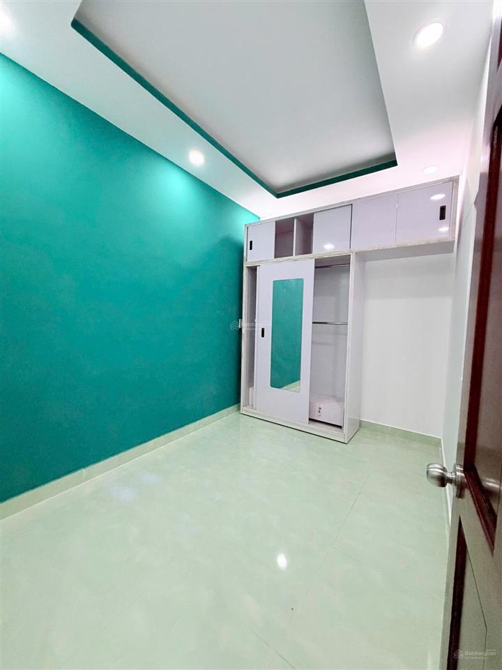 *chính chủ bán gấp nhà đẹp gần cầu lớn hóc môn** **chỉ 795 triệu bao hết thuế phí ra sổ**