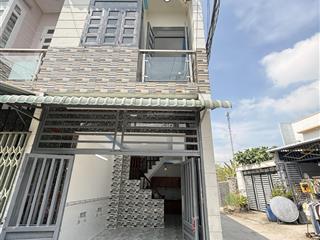 Chủ ngộp gửi bán gấp nhà góc 2 mặt tiền, chỉ 650tr nhận nhà!