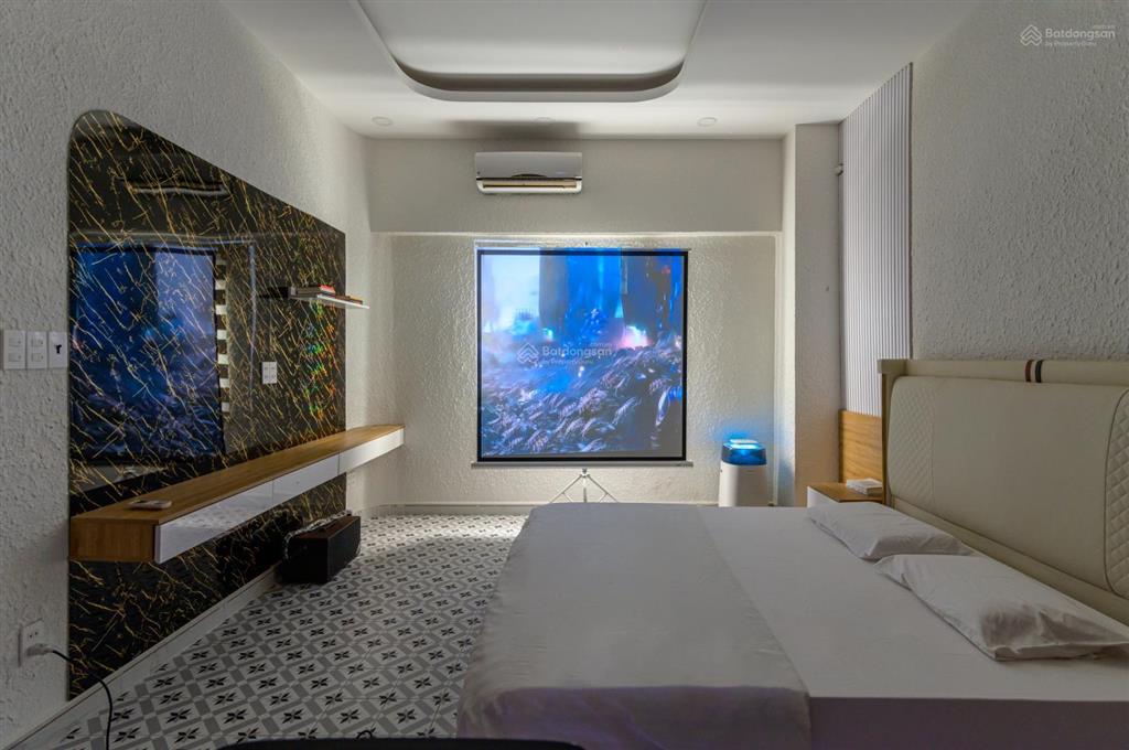 Cho thuê cc đẹp xuất sắc tại 74, lý tự trọng, p. bến thành, q. 1, 30 triệu, 190m2