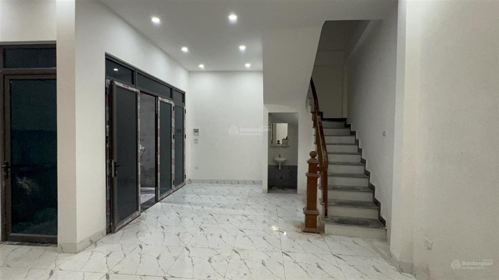 Nhà đẹp thanh liệt sát kđt linh đàm 48m2 4 tầng ở ngay, ô tô gần, sđcc, giá chỉ 8.2 tỷ