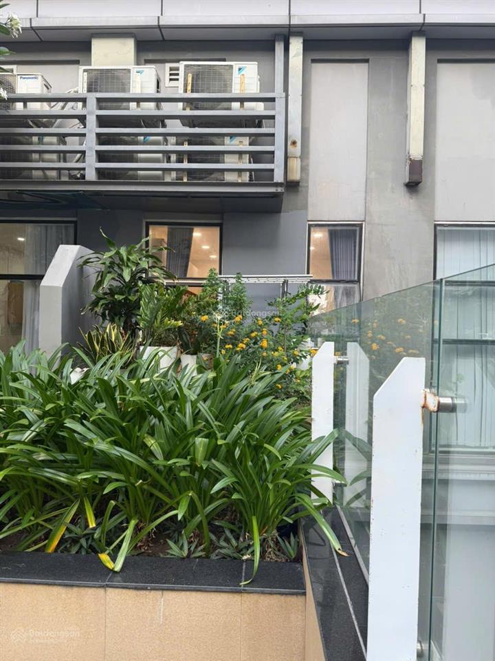 Cần cho thuê officetel sunrise city north giá siêu mềm chỉ 9,5tr/th ở liền