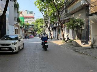 Bán gấp 649 lĩnh nam. 95m. 2 tầng. mt 5m. giá 23 tỷ. sổ đẹp. 3 ô tô chánh. không quy hoạch.
