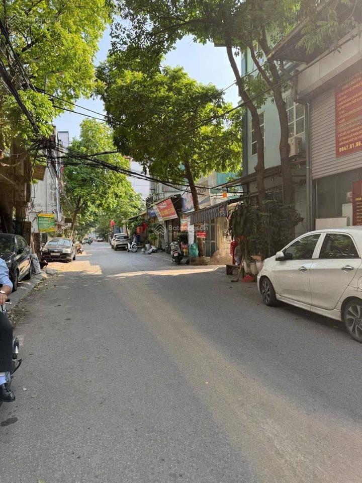 Bán gấp 649 lĩnh nam. 95m. 2 tầng. mt 5m. giá 23 tỷ. sổ đẹp. 3 ô tô chánh. không quy hoạch.