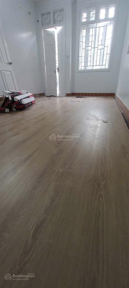 Bán gấp tây trà  nam dư  lĩnh nam. 50m 5 tầng. ngõ thông ô tô đỗ cổng. giá 10,5 tỷ. sổ đẹp.
