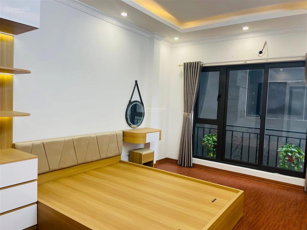 Chủ cần bán gấp. 64 đông thiên  vĩnh hưng. 52/30m. 5 tầng. giá 7,2 tỷ. có bớt. sổ đẹp.
