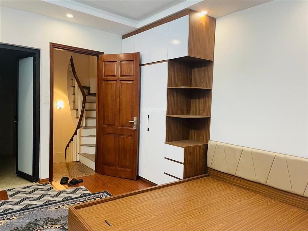 Chủ cần bán gấp. 64 đông thiên  vĩnh hưng. 52/30m. 5 tầng. giá 7,2 tỷ. có bớt. sổ đẹp.