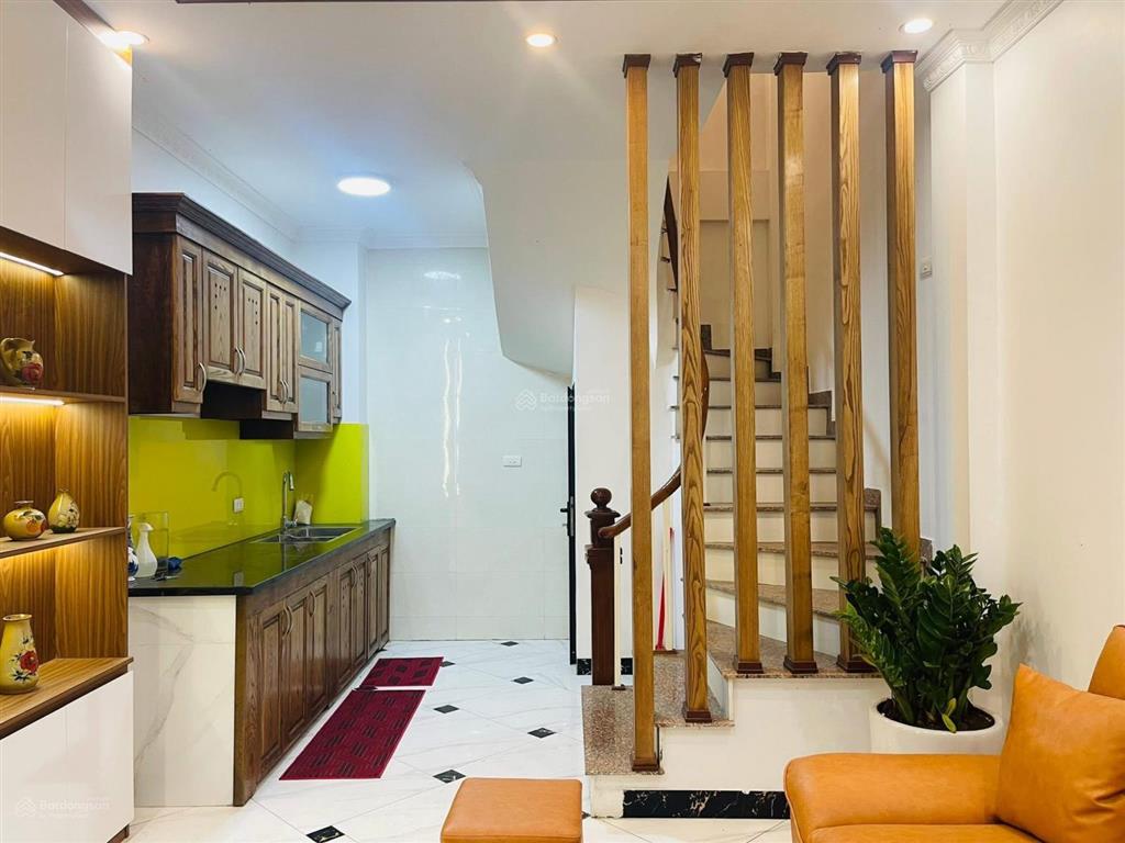 Chủ cần bán gấp. 64 đông thiên  vĩnh hưng. 52/30m. 5 tầng. giá 7,2 tỷ. có bớt. sổ đẹp.