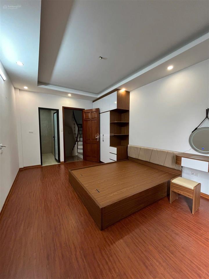 Chủ cần bán gấp. 64 đông thiên  vĩnh hưng. 52/30m. 5 tầng. giá 7,2 tỷ. có bớt. sổ đẹp.