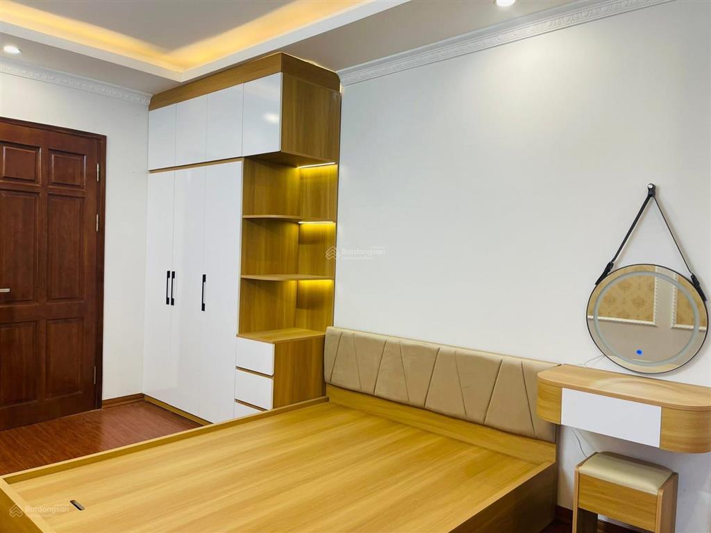 Chủ cần bán gấp. 64 đông thiên  vĩnh hưng. 52/30m. 5 tầng. giá 7,2 tỷ. có bớt. sổ đẹp.