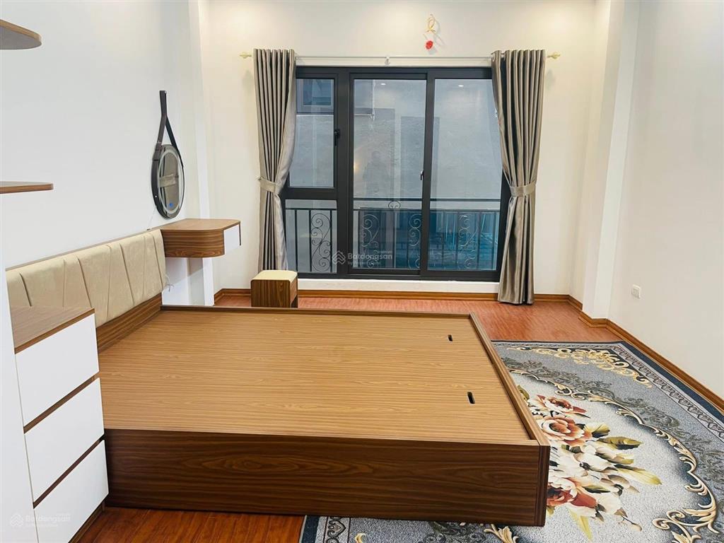 Chủ cần bán gấp. 64 đông thiên  vĩnh hưng. 52/30m. 5 tầng. giá 7,2 tỷ. có bớt. sổ đẹp.