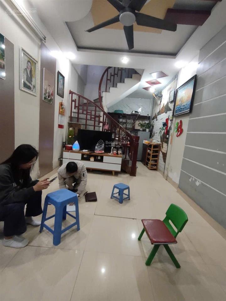 Bán gấp 141 nam dư  lĩnh nam. 30m. 5 tầng. giá 6,5 tỷ. có tl. sổ đẹp.