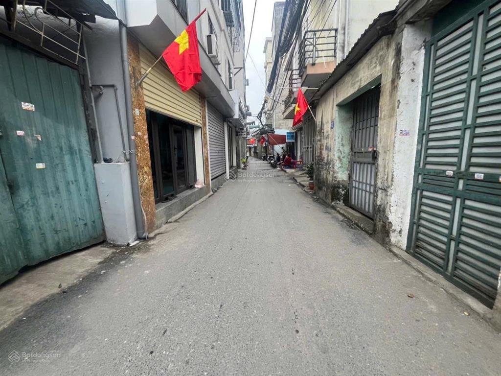 Bán gấp 259 vĩnh hưng. 180m2. c4. mt 6,8m. giá 11 tỷ. có tl. ô tô tránh kinh doanh