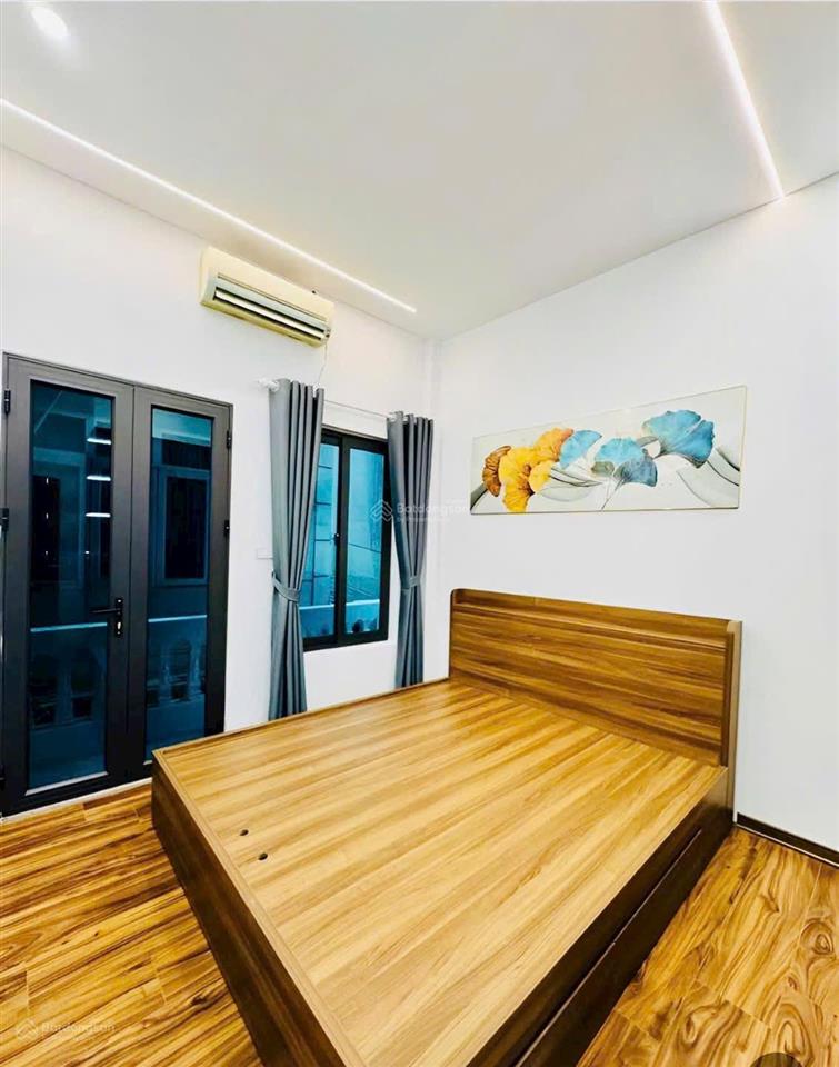 Bán gấp 140 đông thiên  vĩnh hưng. 35m2. 4 tầng. giá 4,6 tỷ. ngõ nông rộng thoáng