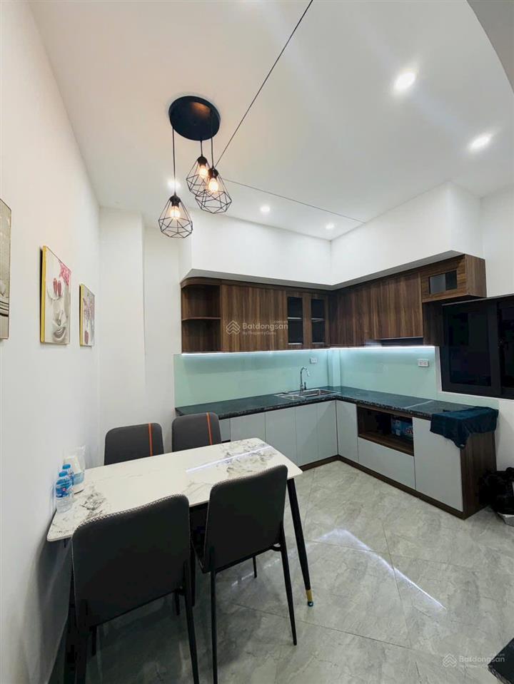 Bán gấp 140 đông thiên  vĩnh hưng. 35m2. 4 tầng. giá 4,6 tỷ. ngõ nông rộng thoáng
