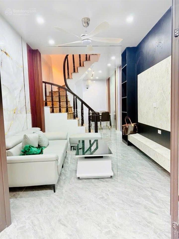 Bán gấp 39 đại đồng  vĩnh hưng. 32m². 4 tầng. giá 6,6 tỷ có bớt. sổ đẹp nở hậu