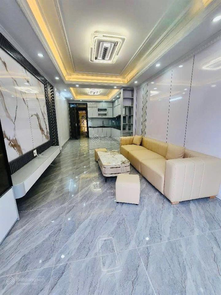 Bán gấp mp ngũ nhạc  hà nội. 60m. 5 tầng. giá 14,6 tỷ. ô tô tránh. lô góc. nhà như hình. thang máy