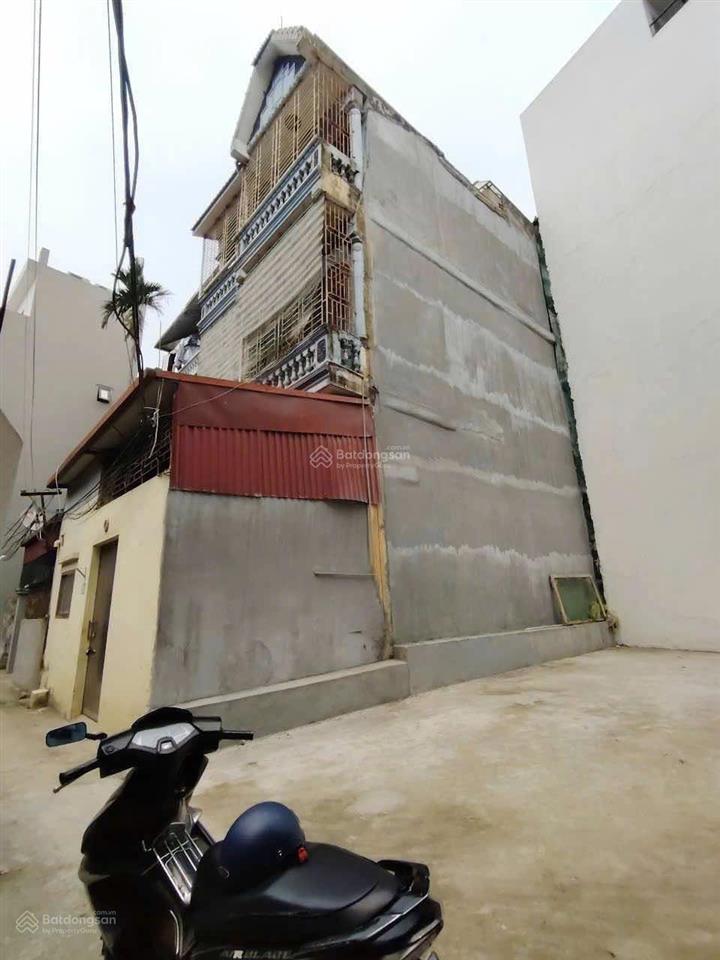 Bán gấp 793 nguyễn văn linh  hà nội. 75m2. 4 tầng. mt 6m. giá 7,55 tỷ. giá đầu tư