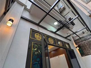 Bán gấp 76 vĩnh hưng  hà nội. 40m. 4 tầng. giá 7,2 tỷ. ô tô đỗ cổng. nhà đẹp như hình.