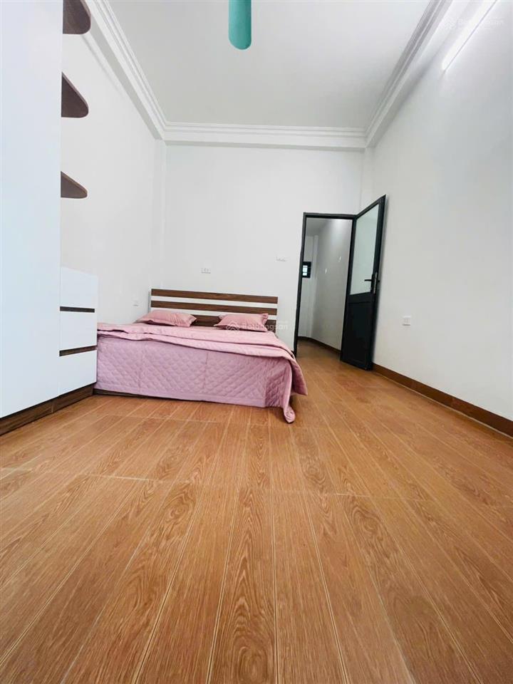 Bán gấp nhà như hình lô góc 3 thoáng, thanh lân  hoàng mai, 27m2. 4 tầng. giá 5,8 tỷ. có bớt