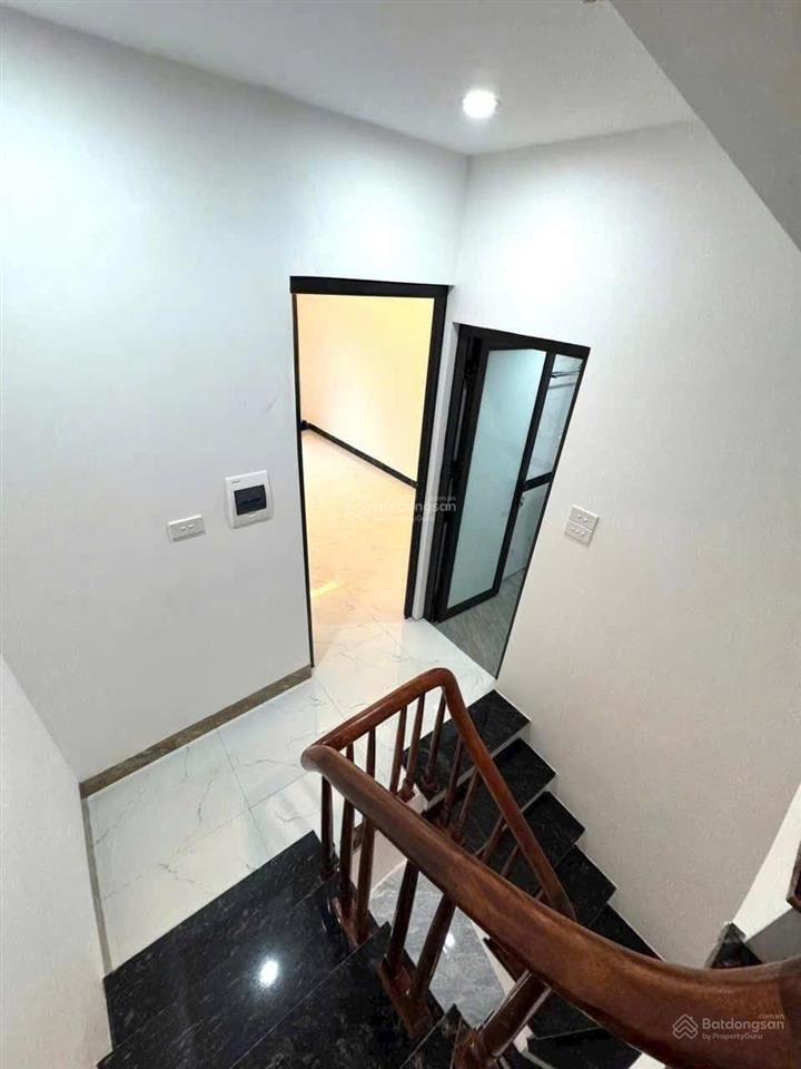 Bán gấp 179 vĩnh hưng  hà nội. 30m2. 4 tầng. giá 3,9 tỷ. ô tô đỗ cửa. nói không với quy hoạch