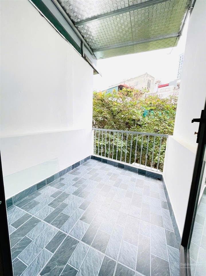Bán nhà phân lô tam trinh  hoàng mai. 20m2 4 tầng. 5,25 tỷ. sổ đẹp. không quy hoạch. vỉa hè rộng