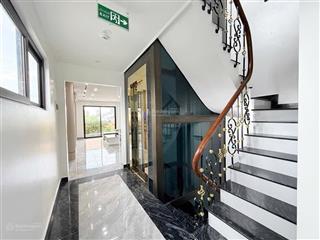 Bán gấp 15 lĩnh nam  hà nội. 65m². 7 tầng. giá hơn 20 tỷ. 3 ô tô tránh. không quy hoạch