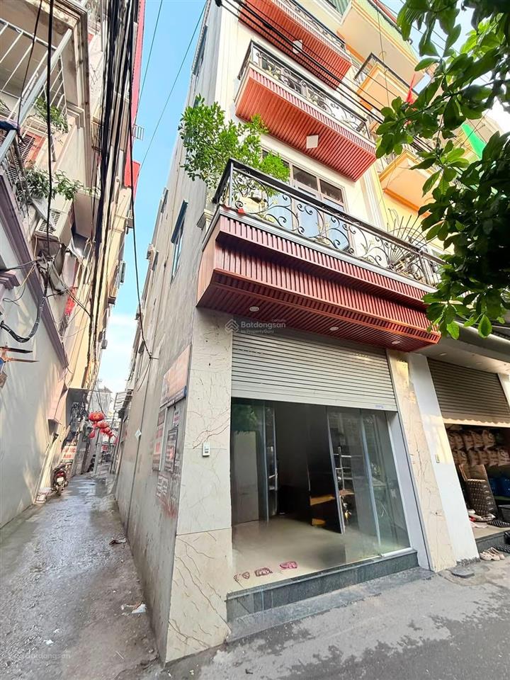 Bán nhà phố đông thiên  hà nội. 35m2 5 tầng. mt 4m. lô góc. giá 9,3 tỷ. ô tô tránh. kinh doanh