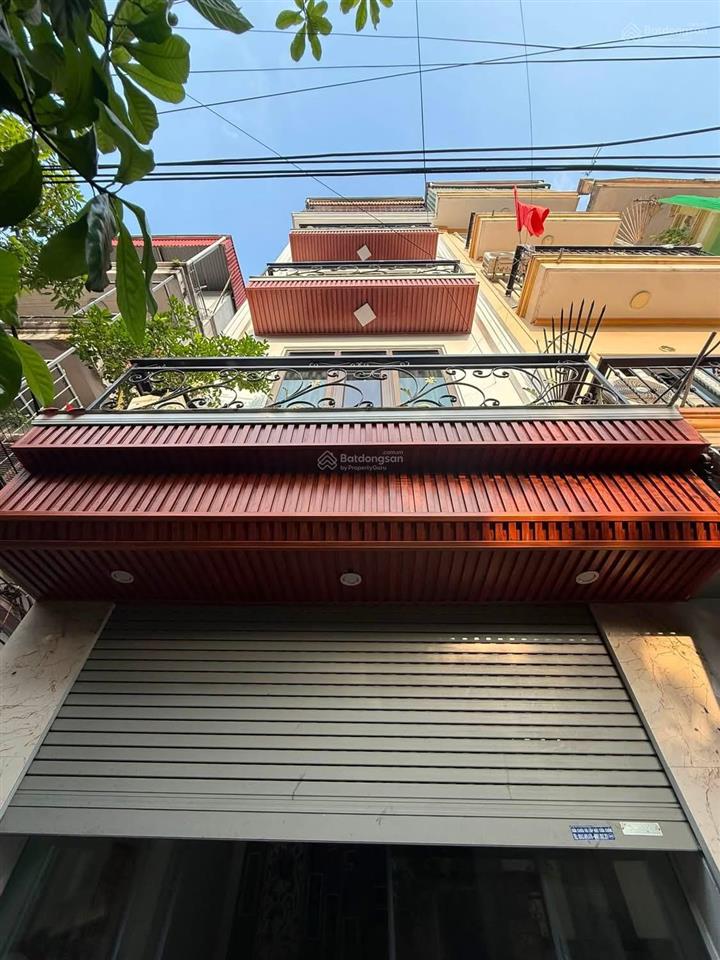 Bán nhà phố đông thiên  hà nội. 35m2 5 tầng. mt 4m. lô góc. giá 9,3 tỷ. ô tô tránh. kinh doanh