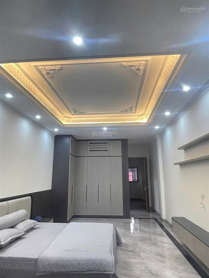 Bán nhà phân lô lạc trung  hai bà trưng. 50m 8 tầng. giá 28 tỷ. sổ vuông đẹp.
