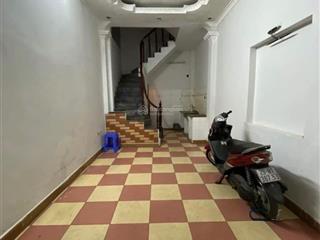 Cho thuê nhà vĩnh hưng  hà nội. 92m2. 4 tầng. giá 7,5tr/th