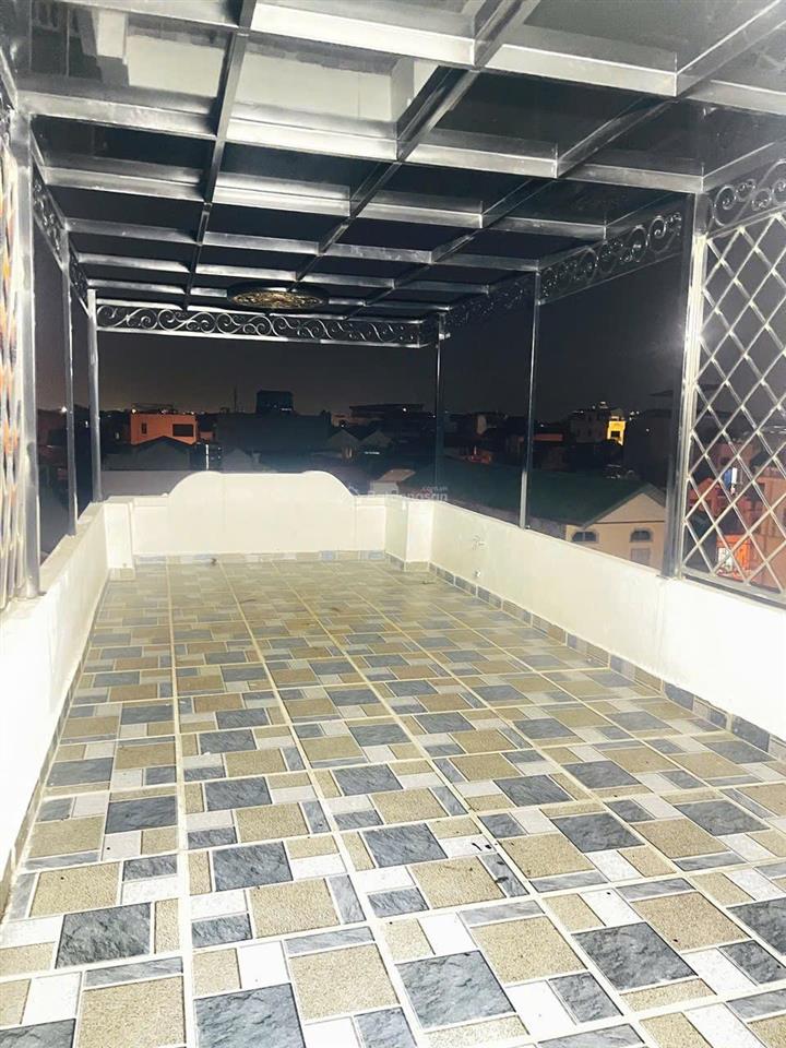 Cho thuê nhà thúy lĩnh  lĩnh nam. 60m2. 5 tầng. 6 phòng ngủ. thang máy. giá 13,5tr/th