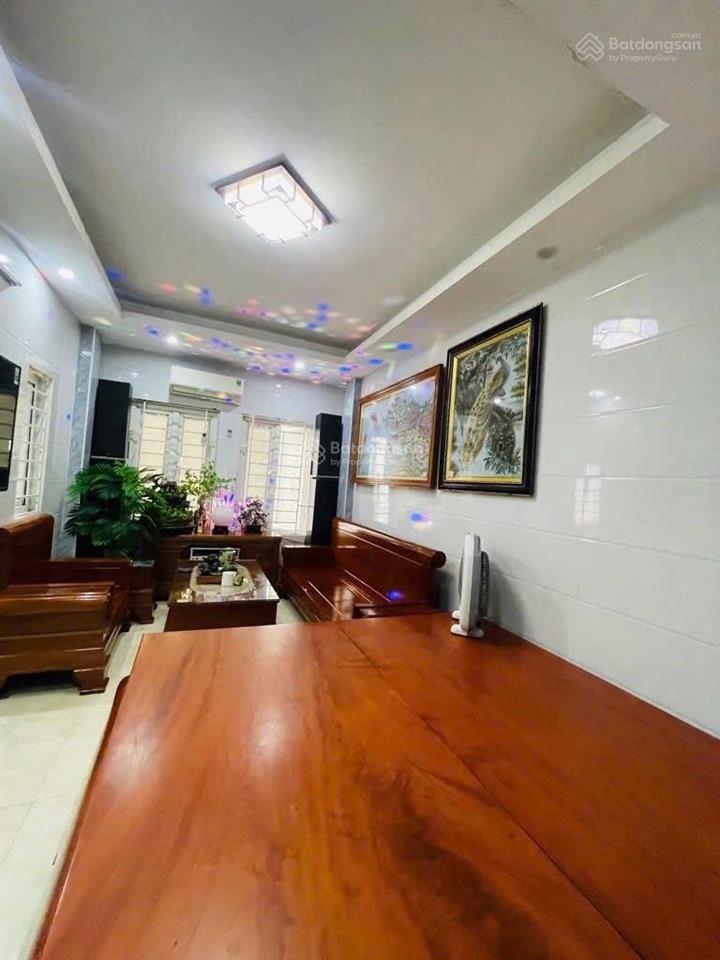 Cho thuê nhà nam dư  lĩnh nam. 35m 5 tầng. 3 ngủ + 1 thờ. giá 12tr.   0974 710 ***.