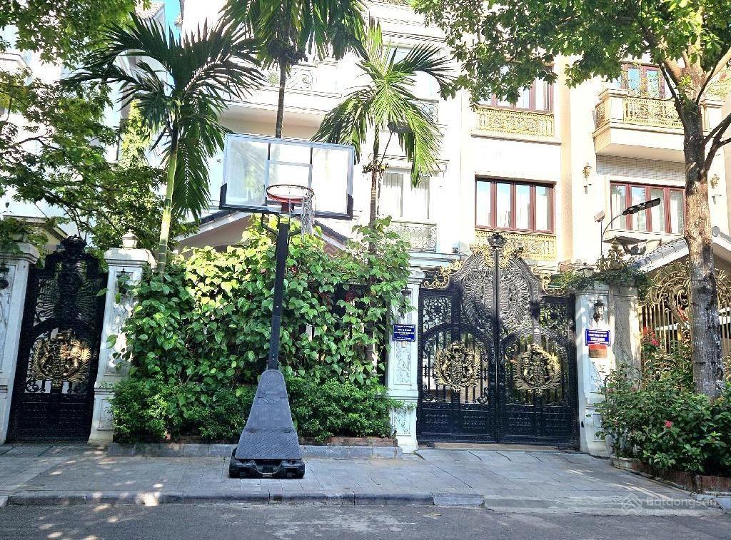 Bán biệt thự An Khang Villa khu M gần hồ 198m2, giá 38,5 tỷ. LH: 0937 855 599