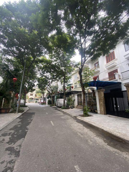 Chủ nhà cần bán căn biệt thự L10 An Khang villas - Khu ĐT Dương Nội - Nam Cường