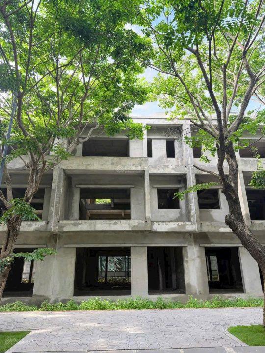 Bán căn liền kề nhà phố Vạn Tuế Ecopark diện tích 135m2 siêu đẹp giá tốt.