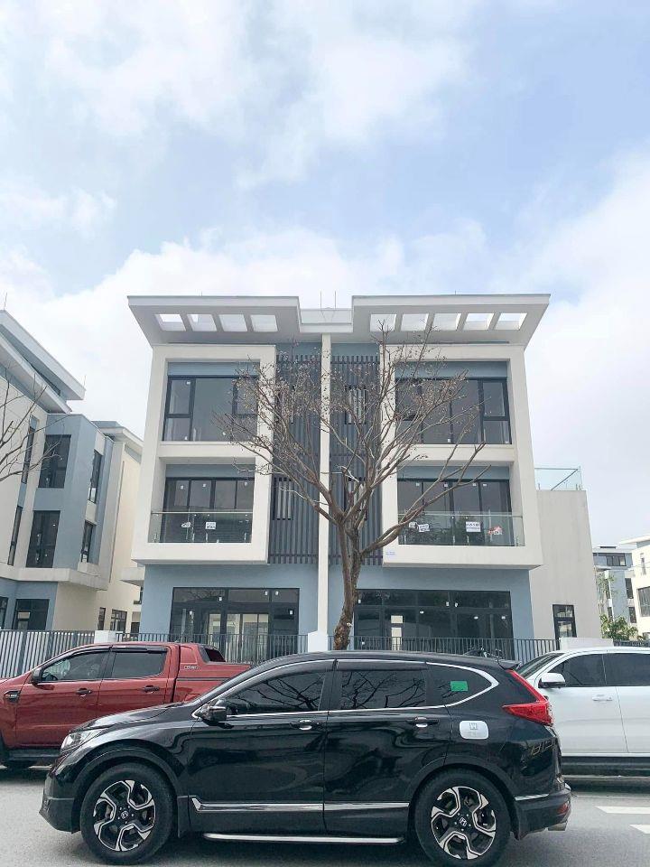 Cho thuê biệt thự Dương Nội s=180-225m2 hoàn thiện đẹp để ở hoặc làm văn phòng..