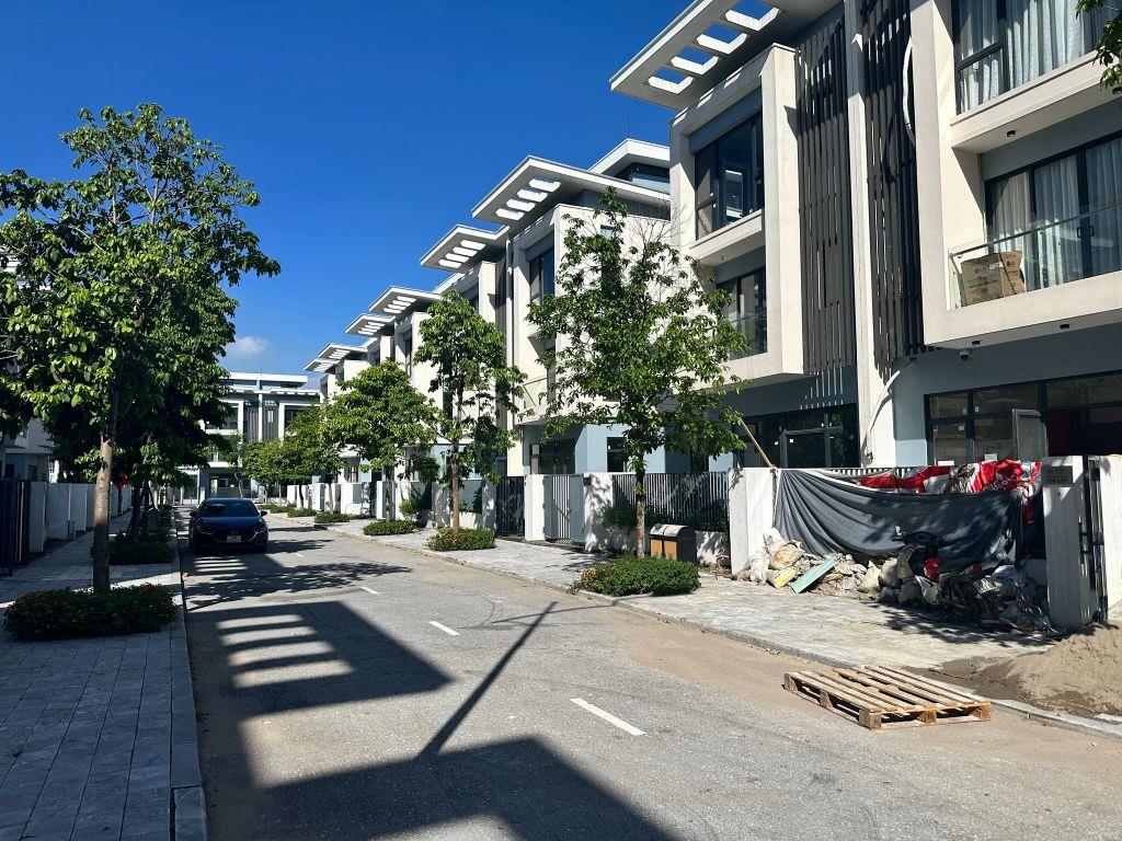 Cho thuê BT Nam Cường, Dương Nội, Hà Đông, DT 200m2, hoàn thiện full cơ bản.26tr/tháng