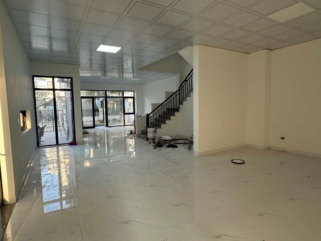 Cho thuê BT Nam Cường, Dương Nội, Hà Đông, DT 200m2, hoàn thiện full cơ bản.26tr/tháng