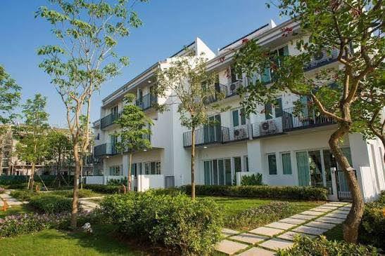 Chủ nhà gửi bán căn góc xẻ khe thuộc tiểu khu Everlyne, KĐT ParkCity Hà Nội siêu đẹp.