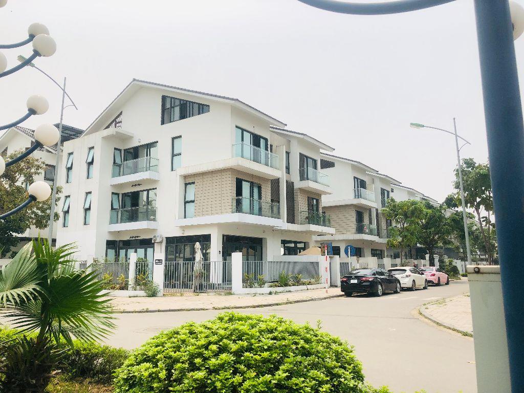 Biệt thự AN VƯỢNG DƯƠNG NỘI vị trí đẹp, đường thông thoáng,180m2 nhà đã hoàn thiện full nội thất giá 39 tỷ.