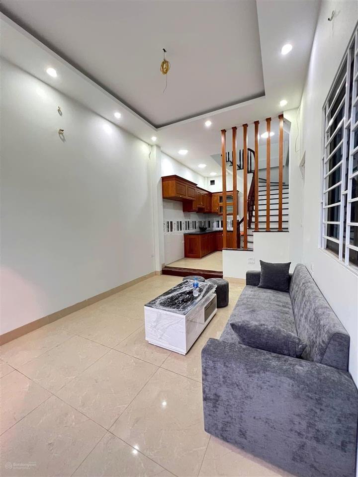 Cho thuê nhà riêng 193/64 phú diễn, 11 triệu, 30m2, 3pn, 4wc, 5 tầng