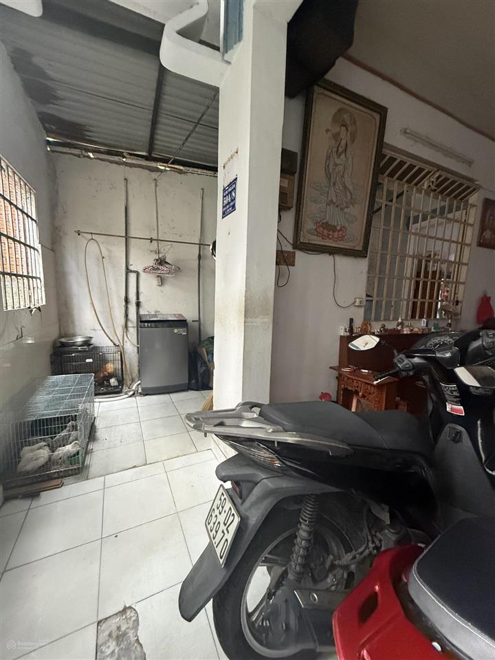 Ngay eaon mail tân phú
hẻm xe hơi 4 chỗ  70m2 (6.5x11.8)  6.3 tỷ