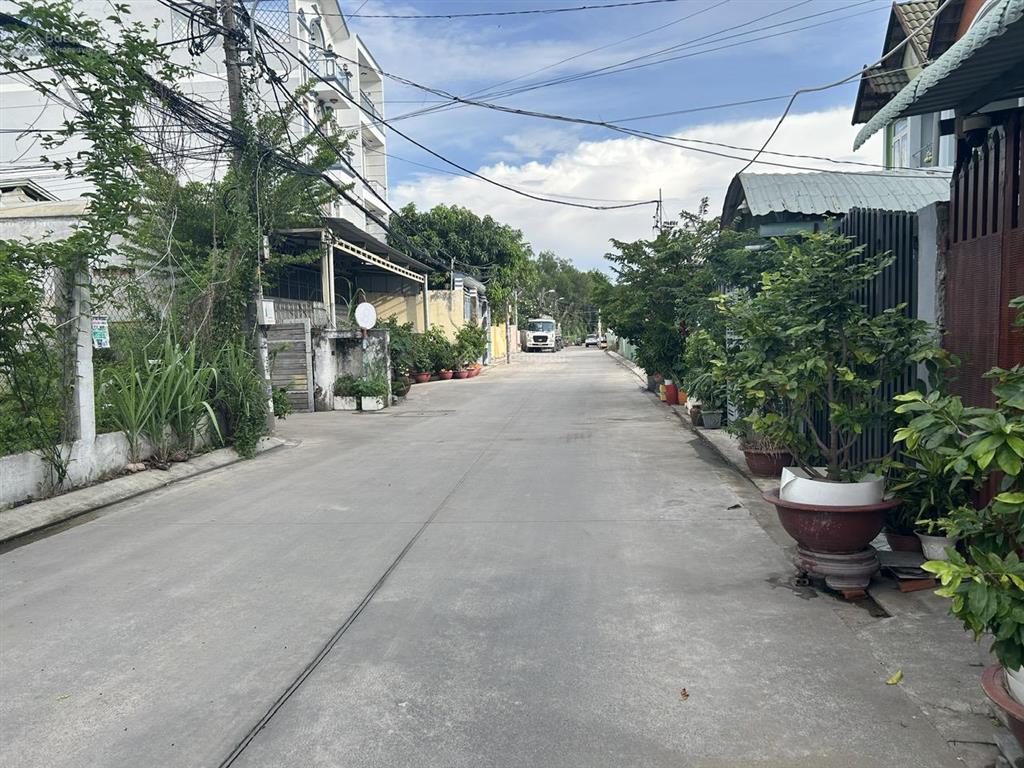 Bán lô đất mặt tiền đường 2552 huỳnh tấn phát, phú xuân, nhà bè dt 5x23 giá 5,8 tỷ  0906 642 ***